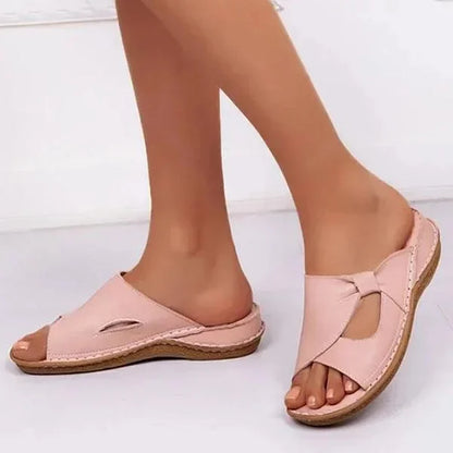 🔥Újdonság, 50% kedvezmény 🎉【35-43】👡Új divatos, lezser és kényelmes puha talpú strandpapucs nőknek