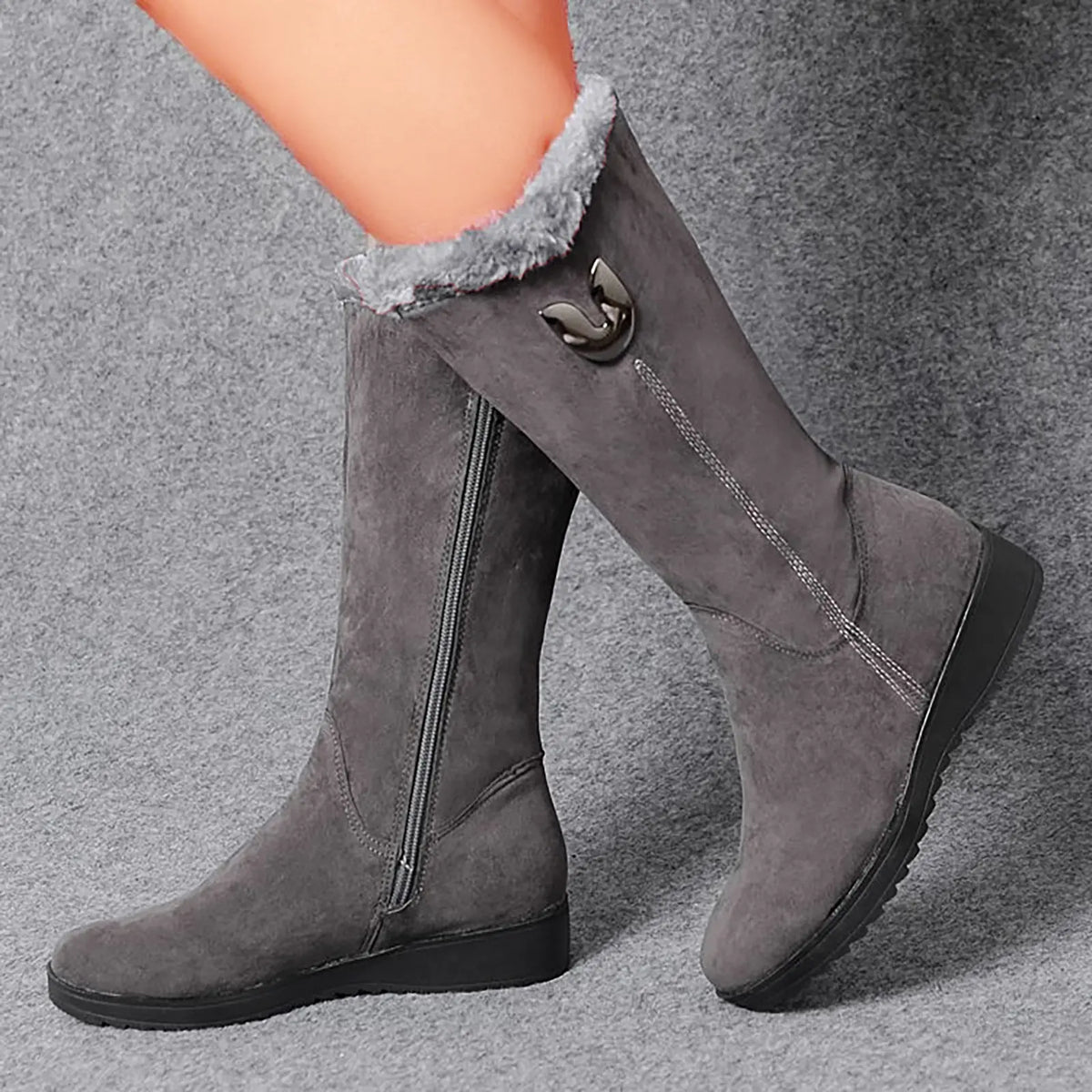🎁✨ Különleges téli ajánlat: 50% kedvezmény【35–41】Meleg női téli csizma — alacsony platformos Martin csizma (csúszásmentes talp, cipzáras záródás)