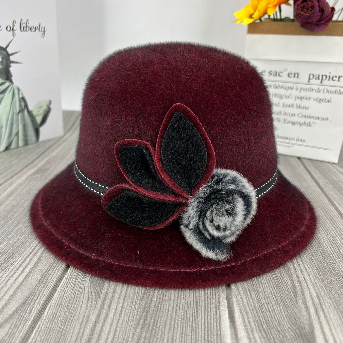 ✨✨🎀Középkorú és idősebb hölgyeknek szánt gyapjú kalap, kültéri szélálló, elegáns és könnyen kombinálható, őszi-téli
