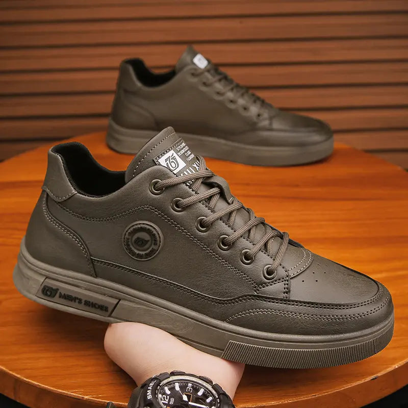 ✨👞【39-44】2026 új, kiváló minőségű férfi bőr alkalmi cipő