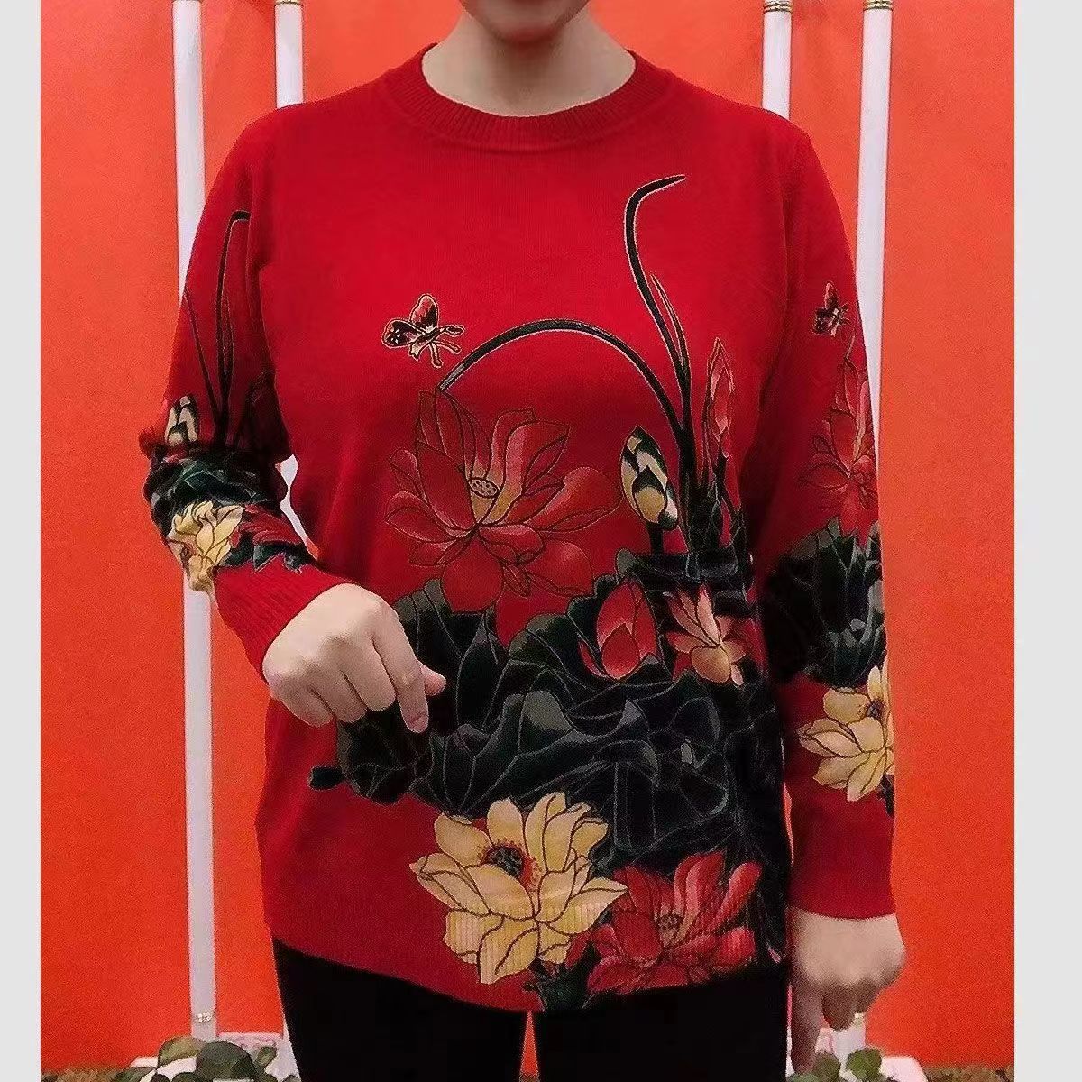 ⛄❄️【M-4XL】Nyomott mintás divatos alap póló, középkorú és idősebb nőknek, puha és kényelmes