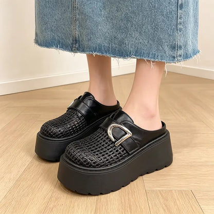 Nyári magas platform papucs, fonott és légáteresztő dizájn, retro-modern stílus, 35-40 méret
