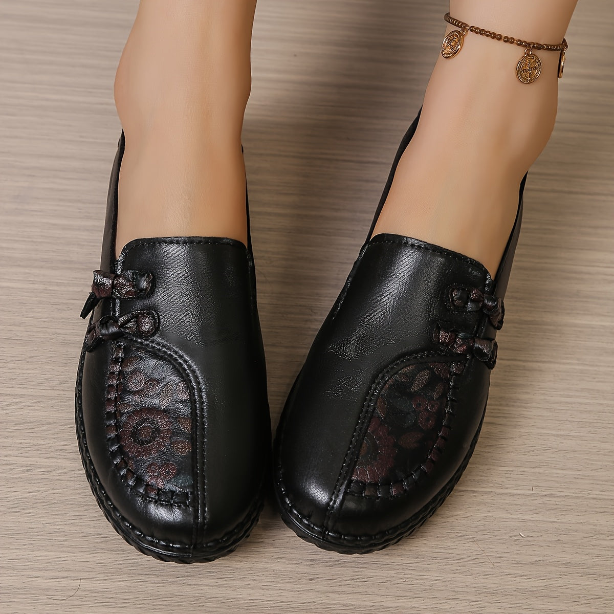 ✨50% kedvezmény✨【35-42】 Női bőr, csúszásmentes, vízálló cipő, puha talppal