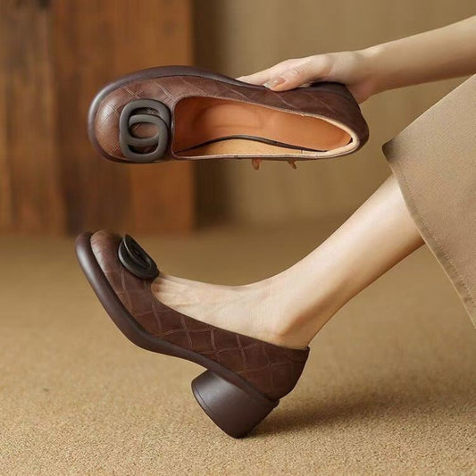 【Korlátozott ajánlat】【35-40】2026 Kényelmes bőr cipők 👠 Retro 5 cm sarok 🌟 Elegáns és sokoldalú
